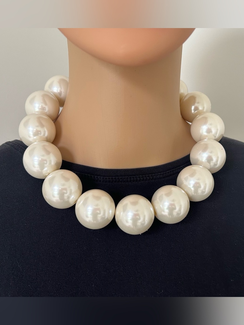 Oversized Pearl Beaded Bracelet with Gold Toggle